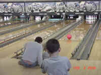 bowling4.jpg (30196 bytes)